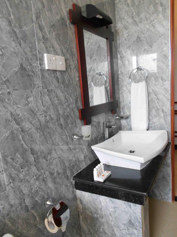 Onreech Hotel Сеедува Экстерьер фото